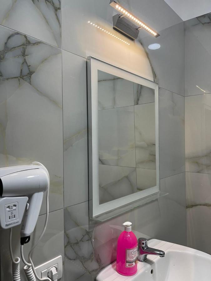 Molla Hotel Restorant Shëngjin Kültér fotó