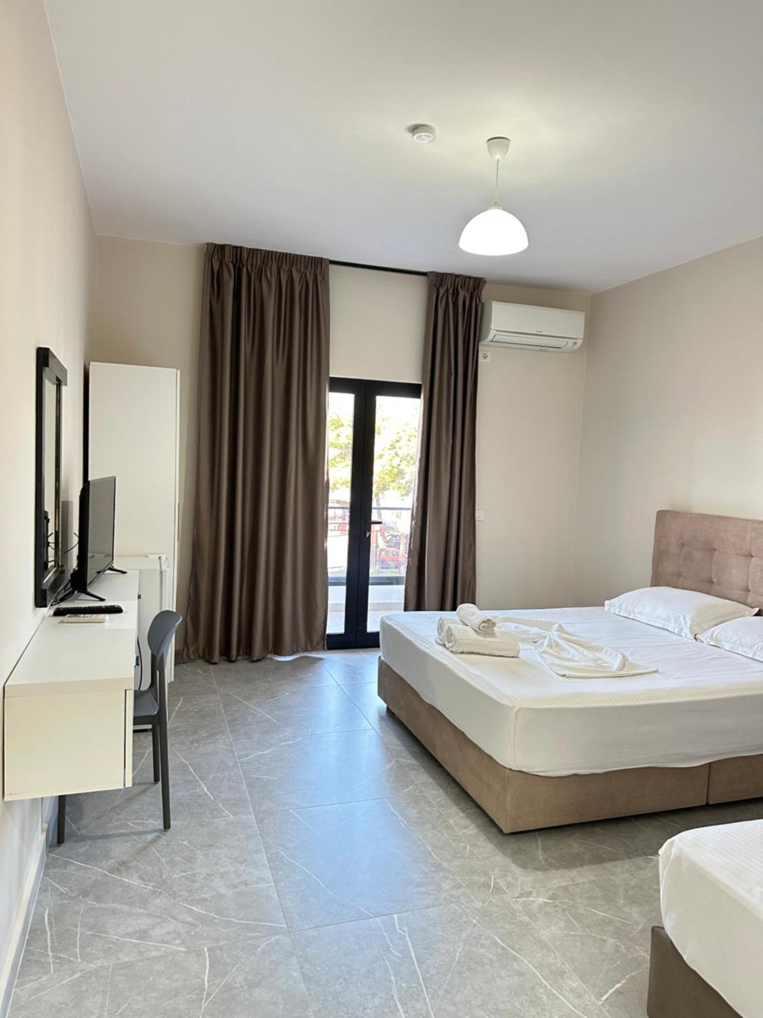 Molla Hotel Restorant Shëngjin Kültér fotó
