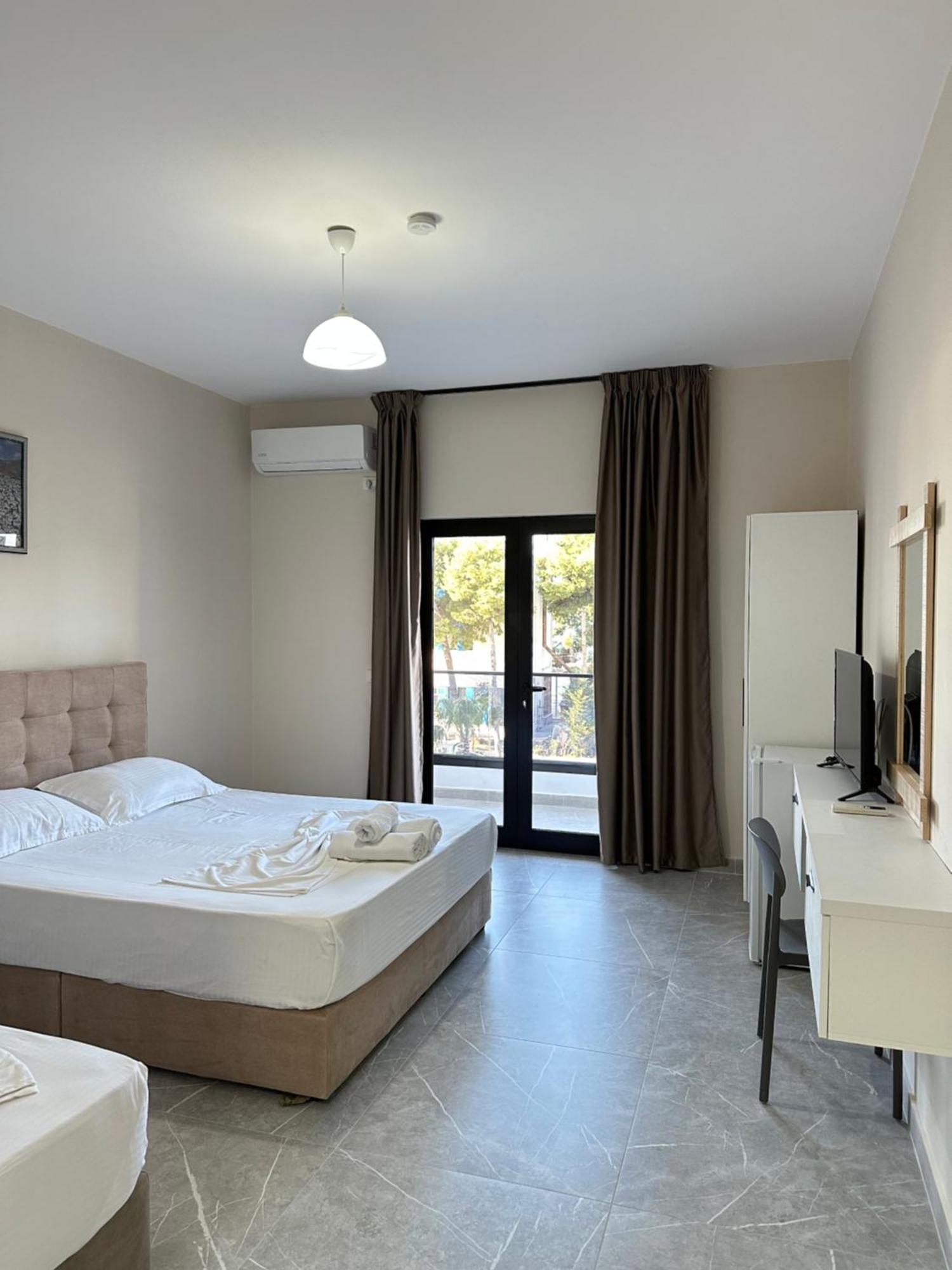Molla Hotel Restorant Shëngjin Kültér fotó
