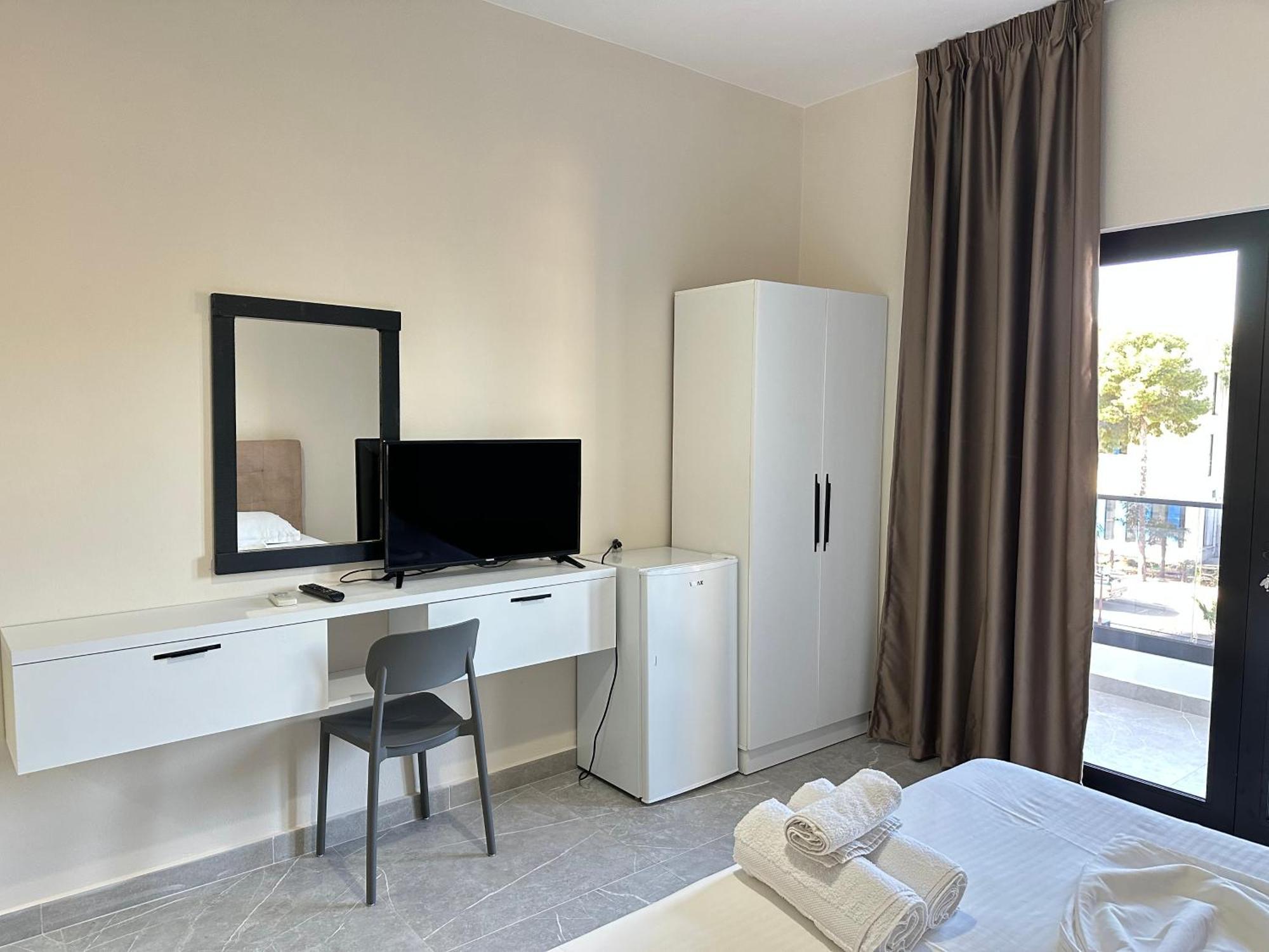 Molla Hotel Restorant Shëngjin Kültér fotó