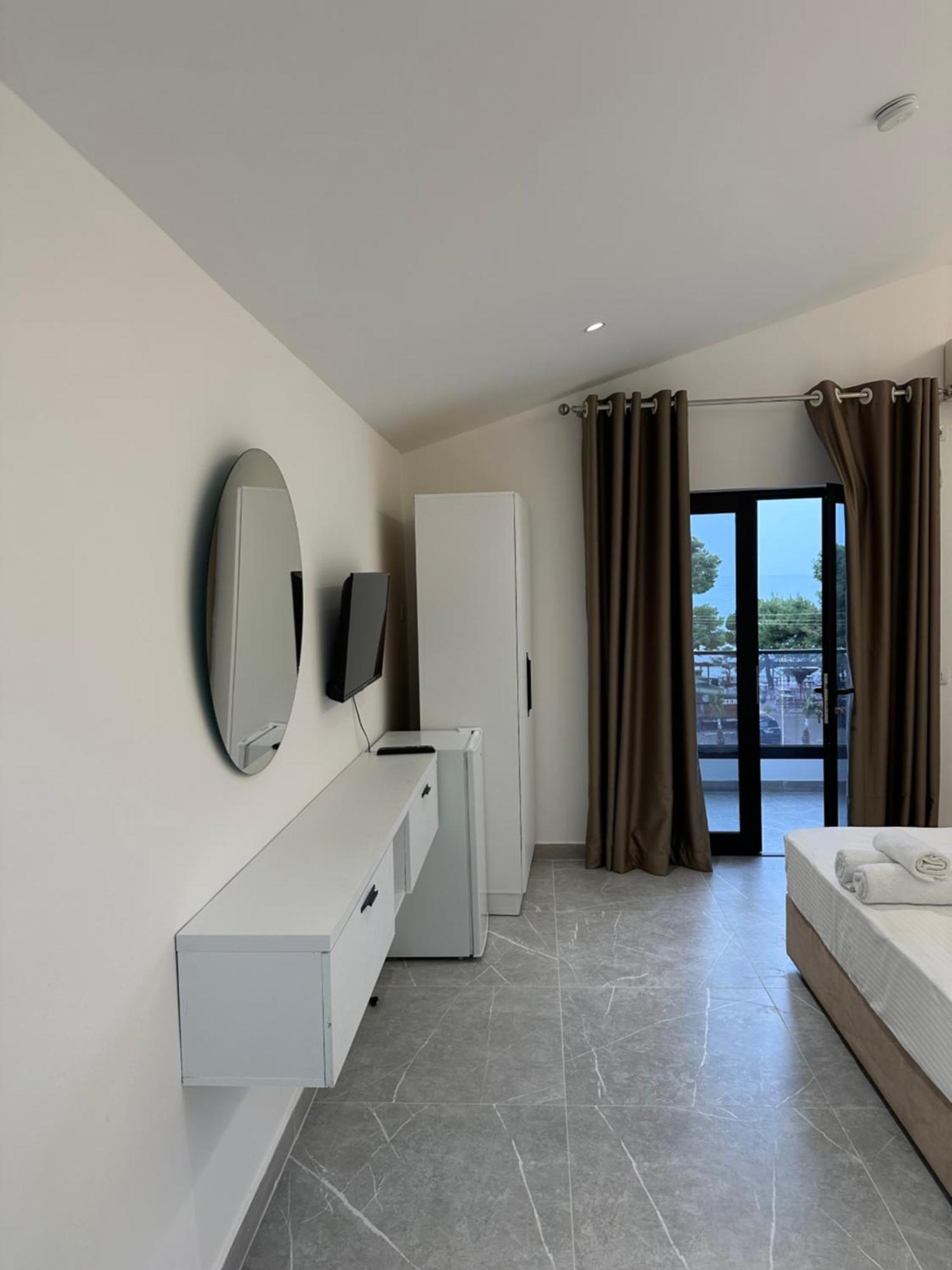 Molla Hotel Restorant Shëngjin Kültér fotó
