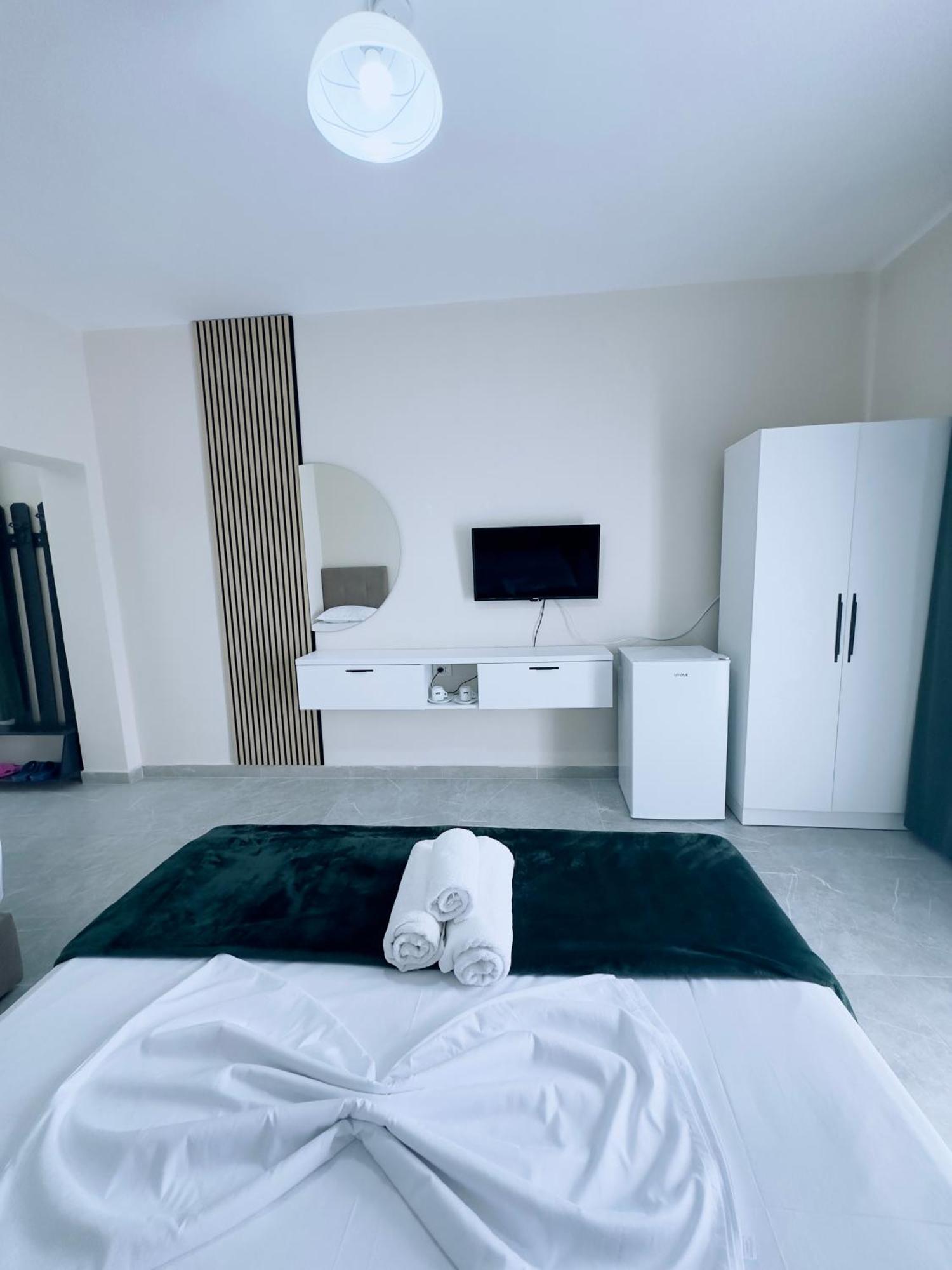 Molla Hotel Restorant Shëngjin Kültér fotó